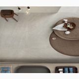 Gresie Nordic Stone Islanda mat 30x60 cm – ambient baie, vedere de sus pardoseala gri langa taburet si covor