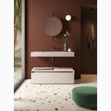 Gresie Nuances Fiamma 60x120 – ambient baie, baie moderna cu gresie terrazzo si perete maro, pe pardoseala