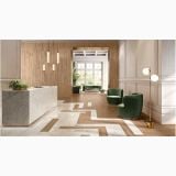 Gresie de Exterior Imitatie Lemn Allure Olmo Ambre Mat 30x120x2 cm – ambient living, lobby elegant cu pardoseala imitatie lemn si marmura, fotolii verzi