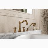 Baterie stativa incastrata cada/dus FDesign Lacrima Bronz Mat – ambient baie, baterie bronz pe marmura langa cada freestanding