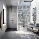 Gresie Poetry Stone Pirenei Grey 120x120 cm – ambient baie, baie moderna cu dus walk-in si pereti gri texturati, pe pardoseala si perete