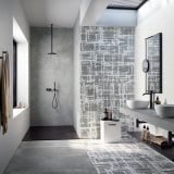 Gresie Poetry Stone Pirenei Grey Antislip 60x120 cm – ambient baie, baie moderna cu dus walk-in si perete decorativ, pe pardoseala