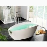 Cada Freestanding Compozit Praga XL 170x77 cm – ambient baie, baie moderna cu cada freestanding, dus sticla si gresie neagra, pe pardoseala