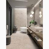 Gresie Atlantis Sand Hammered 60x120 cm – ambient baie, baie moderna cu cada freestanding si perete gresie, pe pardoseala