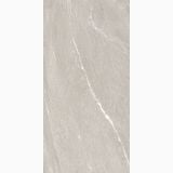 Gresie Waystone Light 30x60 cm – textura marmorata gri deschis pe fundal neutru