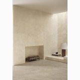 Gresie Portelanata Calcis Visone Mat 80x80 cm – ambient living, living minimalist cu semineu, perete si pardoseala gresie beige