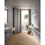 Gresie Portelanata DUO Back Caramel Mat 120x120 cm – ambient baie, baie moderna cu pardoseala caramel si pereti gri texturati