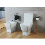 Vas WC Rimless Back To Wall Cu Rezervor Emma Square Gala si Capac Soft Close Finisaj Alb Lucios – ambient baie, vas wc si bideu alb in baie moderna gresie gri, pe pardoseala