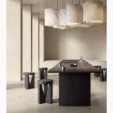 Gresie Portelanata Decor I Cementi Ivory Ciottolo 60x120 cm – ambient living, sufragerie eleganta cu masa neagra si pardoseala texturata