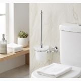 Perie WC FDesign Lacrima Crom – ambient baie, perie WC crom montata pe perete marmurat, langa toaleta