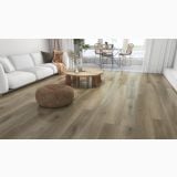 Parchet SPC Itiles CAFFE LATE 1220 x 182 x 6 mm – ambient living, living modern cu canapea alba si masa rotativa, pe pardoseala