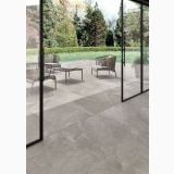 Gresie Shale Greige Mat 60x60 cm – ambient terasa, terasa placata cu gresie gri, mobilier exterior si gradina, pe pardoseala