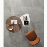 Gresie de Exterior Shale Moon Antislip 30x60 cm – ambient living, pardoseala gri vazuta de sus cu mobilier