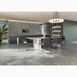 Lastra Gresie Origins Silver Mat 120x280x0,6 cm – ambient living, bucatarie deschisa cu masa marmura si pardoseala gri