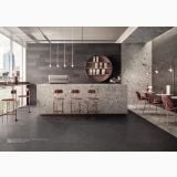 Gresie Silver Grain Dark mat 80x80 cm – ambient comercial, cafenea moderna cu bar din piatra si pardoseala gri, pe pardoseala si perete