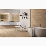 Gresie Imitatie Lemn St Regis SR 1 Beige 20x120 cm – ambient baie, baie moderna cu cada freestanding si pardoseala lemn, pe pardoseala si perete