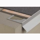 Profil Picurator Balcon/Terasa Schluter RKB Bara 2.5 ml – schita tehnica, randare 3D profil terasa montat pe muchie beton