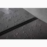 Capac Rigola Kerdi Line Vario Wave Negru Mat L120 cm – detaliu, rigola neagra pe gresie umeda, plan inclinat