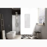 Radiator Panou cu Suport Prosop Alb 1220x452 mm – ambient baie, baie moderna cu dus, radiator alb pe perete si covor geometric
