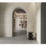 Gresie Terre Cenere 60x60 cm – ambient comercial, spatiu comercial cu bolta, pardoseala gresie gri, rafturi haine