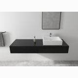Baterie Lavoar Hansgrohe Vernis Shape 190 Finisaj Crom – ambient baie, lavoar suspendat negru cu baterie crom si oglinda, pe perete