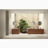 Gresie Exterior Nesting HNS 210 White 80x80x2 cm – ambient baie, baie moderna cu doua lavoare, oglinzi rotunde si copac, pe pardoseala