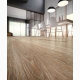 Gresie Barkwood Natural 30x180 cm – ambient living, living modern cu masa scaune si pardoseala lemn