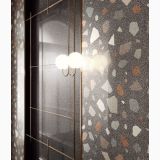 Gresie New Deco Palladian Dark Mat 90x90 cm – ambient hol, hol cu oglinda auriu si perete gresie terrazzo