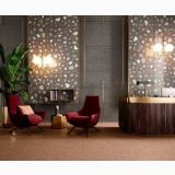 Gresie New Deco Palladian Dark Mat 90x90 cm – ambient comercial, receptie moderna cu fotolii rosii si perete terrazzo, pe pardoseala