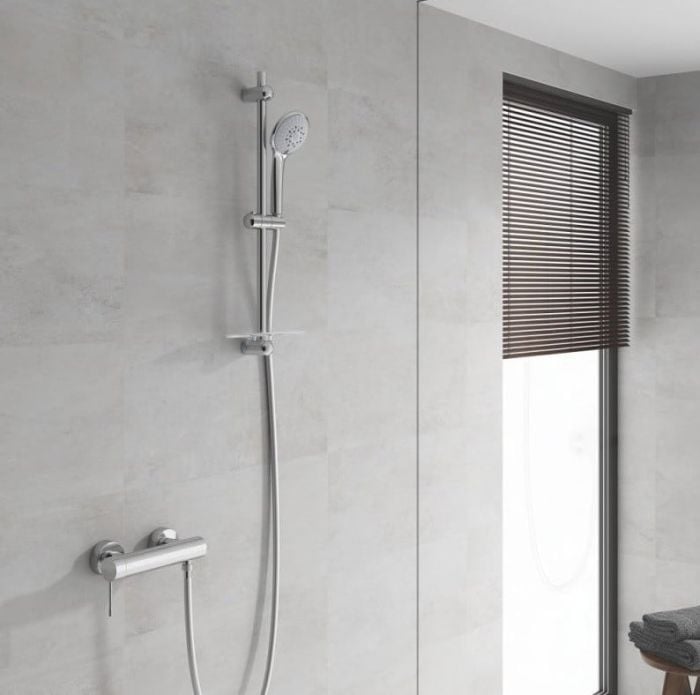 Baterie Dus Grohe Essence Finisaj Crom
