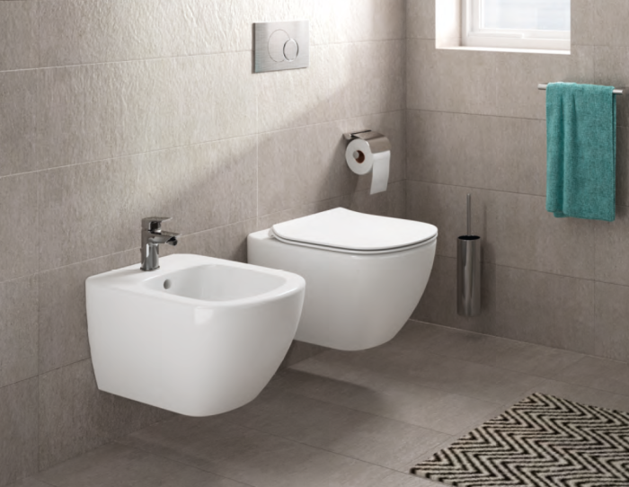 Set Vas WC si Bideu Suspendat Tesi AquaBlade Ideal Standard Cu Capac Soft Close Slim Alb Mat