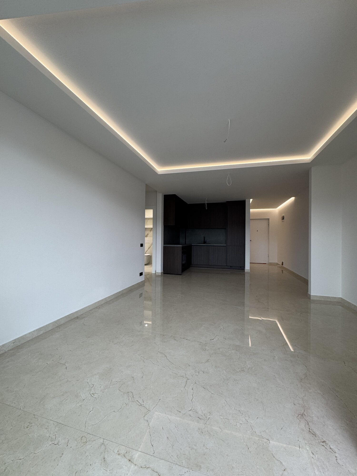 Dressing cu iluminare LED