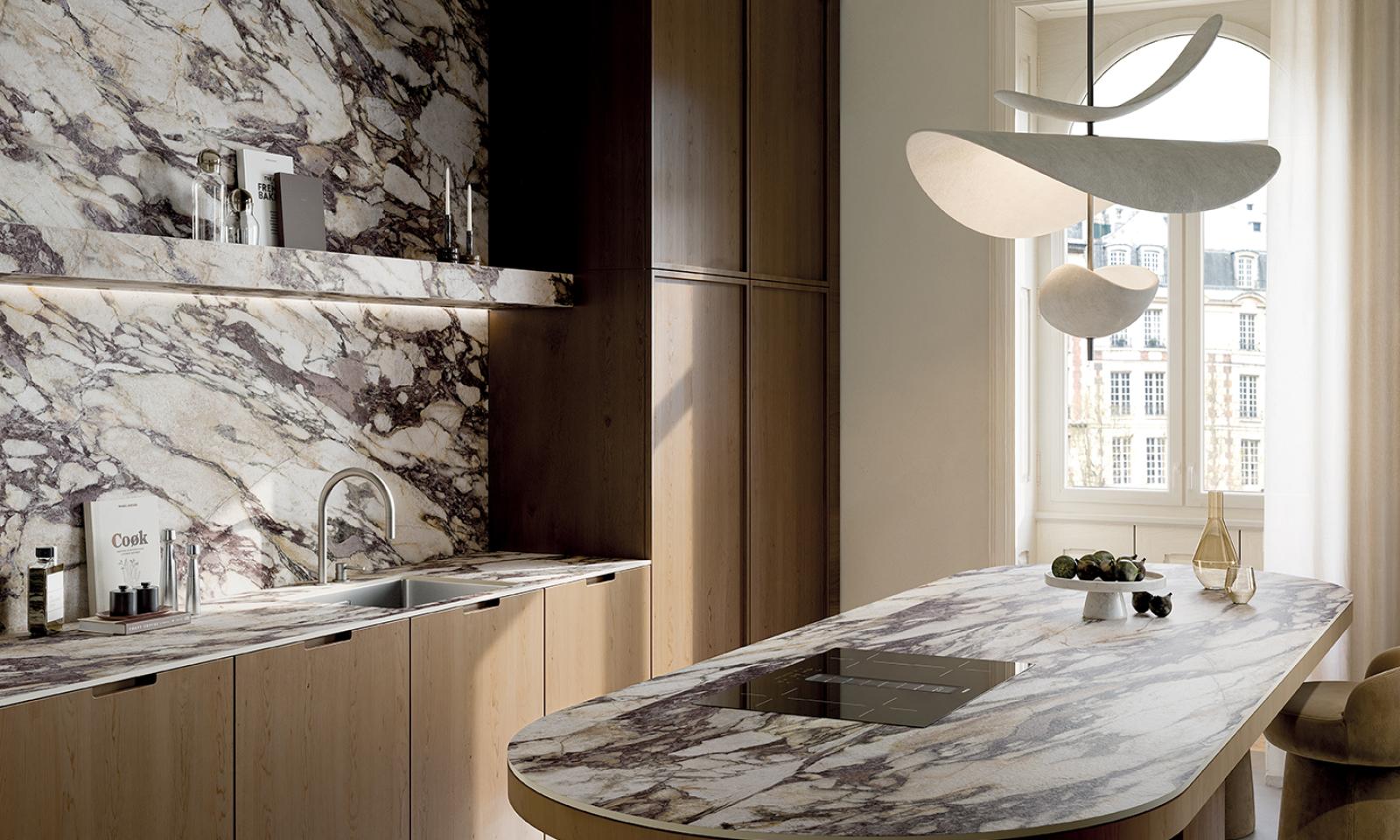 ABKStone Breccia Medici | Inspirație Hol Minimalist