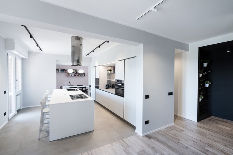 Bucătărie minimalistă cu accente moderne | Inspirație Bucătărie Rustic