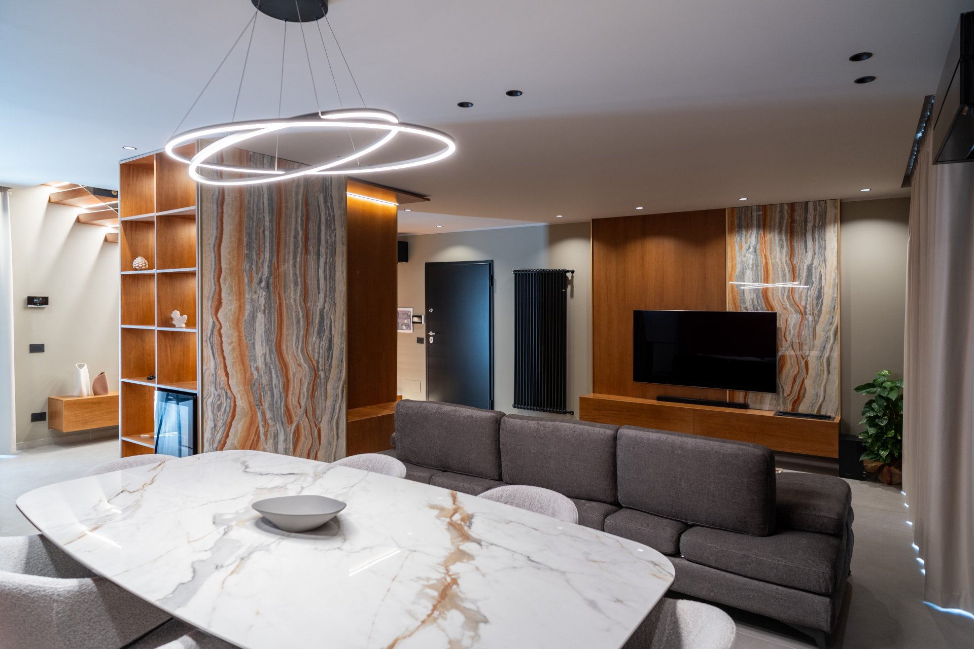 Living modern cu accente minerale | Inspirație Living Luxe
