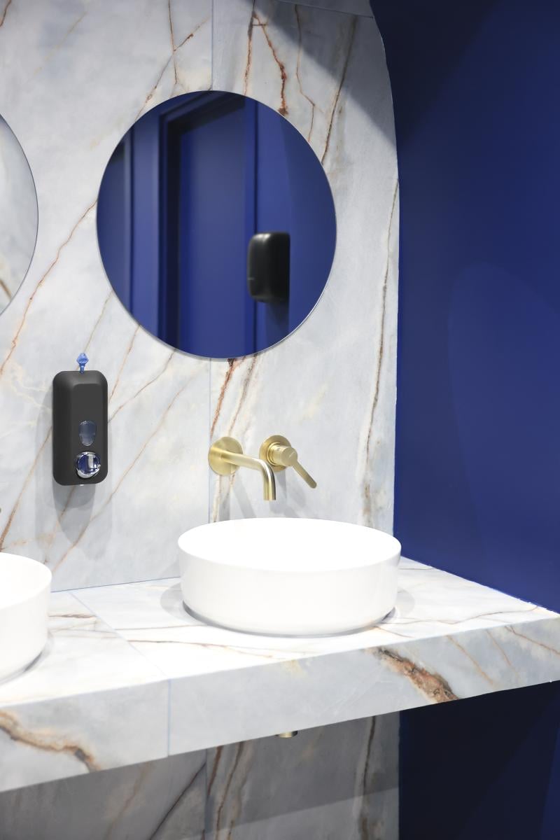 Baie modernă în marmură albastră | Inspirație Baie Luxe