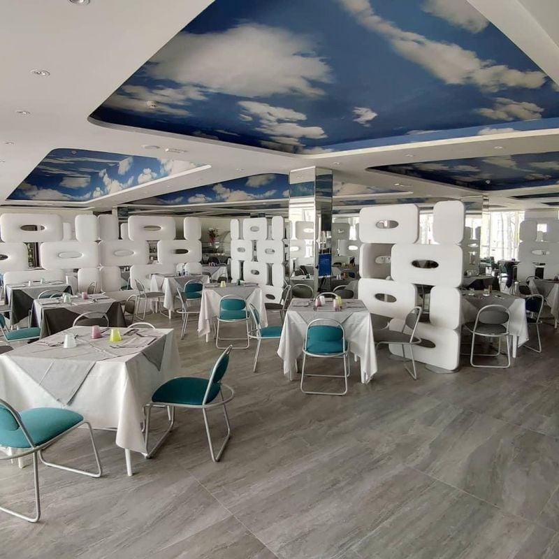 Dining sub un cer senin | Inspirație Living Luxe