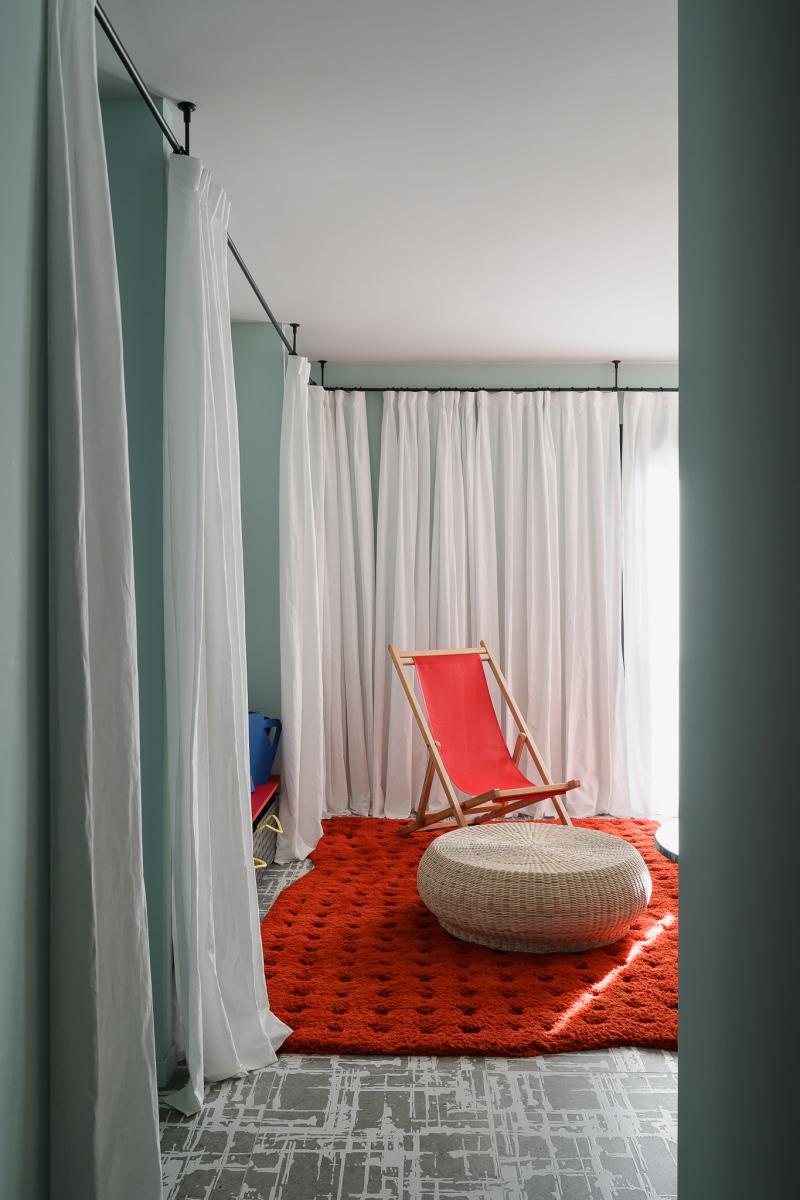 Colț de lectură vibrant | Inspirație Living Modern
