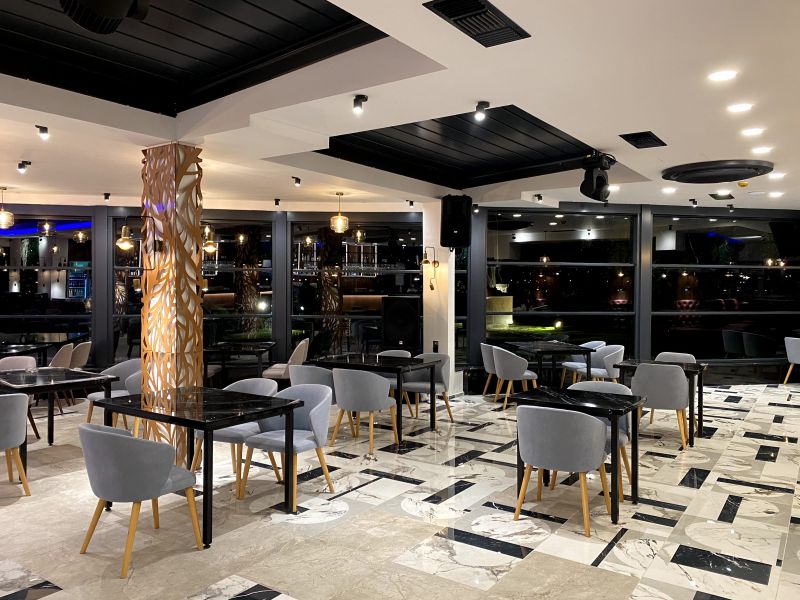 Lounge elegant cu accente botanice | Inspirație Living Luxe