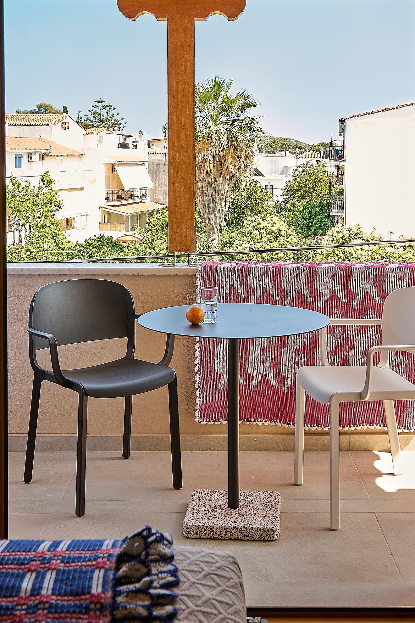 Terasă mediteraneană cu palmieri | Inspirație Terasă Mediteranean