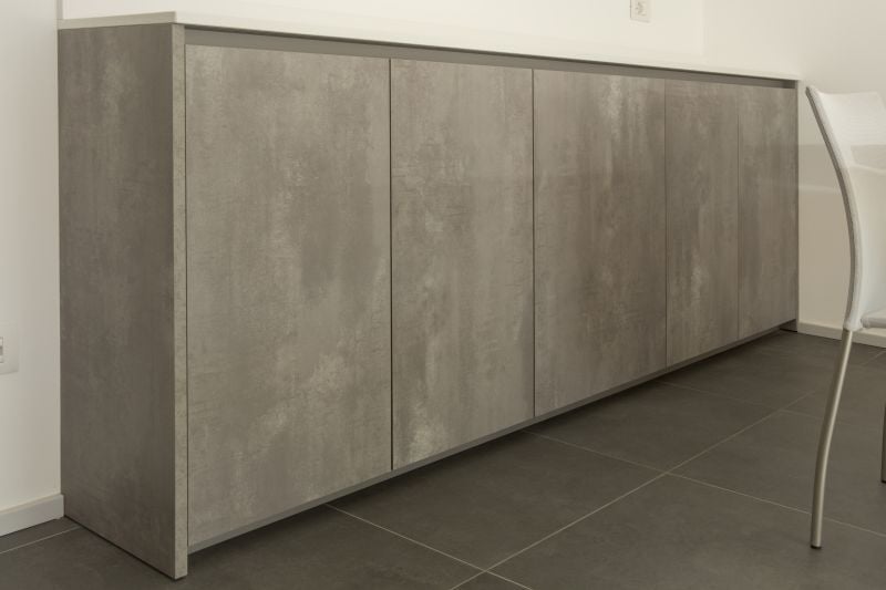 Hol minimalist în tonuri reci | Inspirație Living Industrial