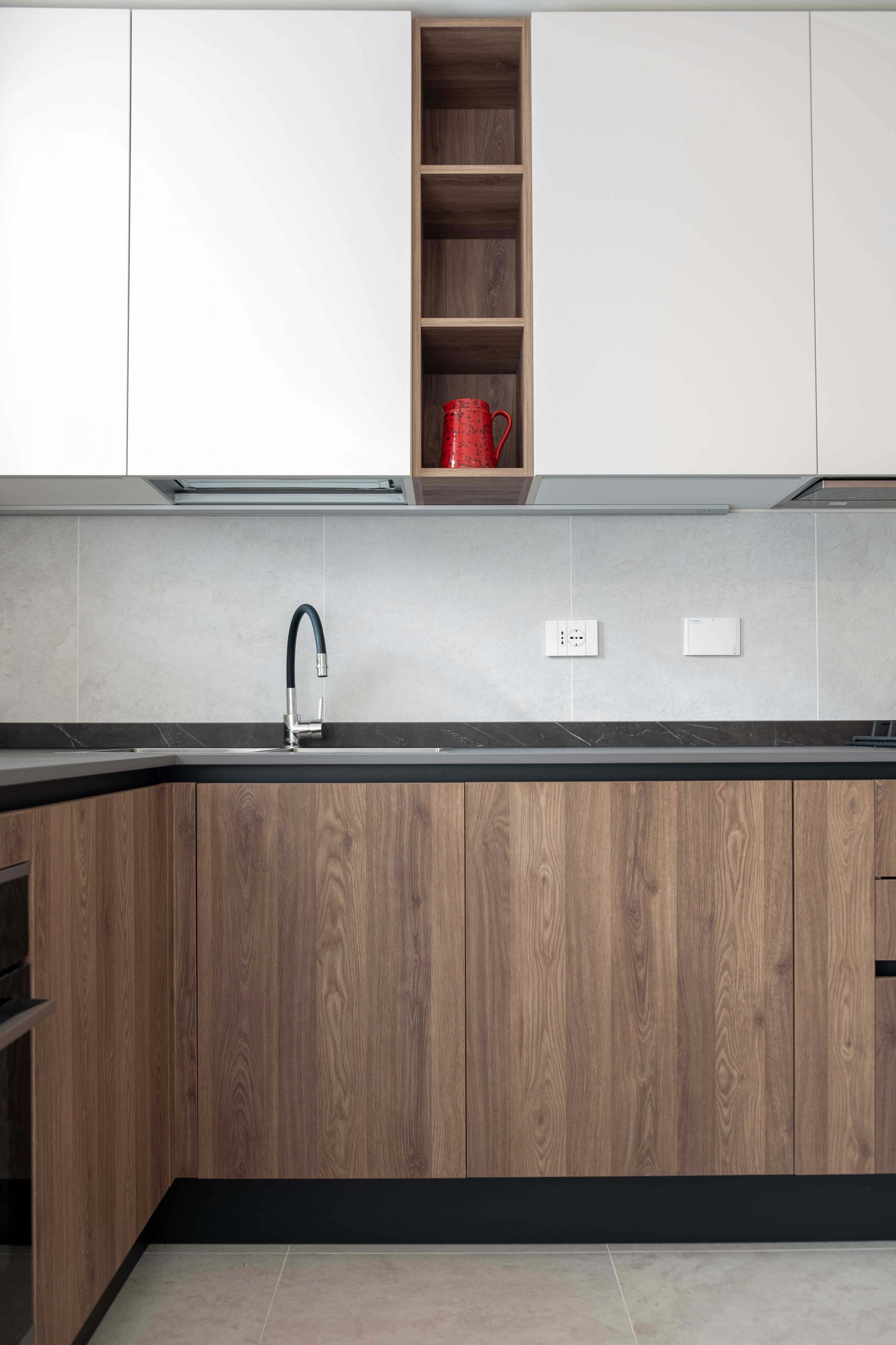 Bucătărie modernă cu note calde | Inspirație Bucătărie Modern