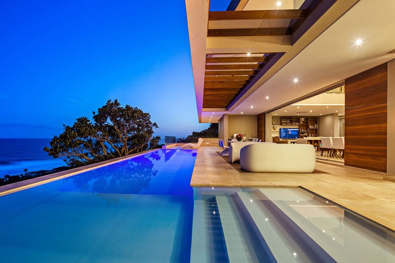 Terasă infinity cu apus tropical | Inspirație Terasă Modern
