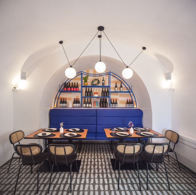 Bistro Mediteranean cu accente vibrante | Inspirație Living Modern