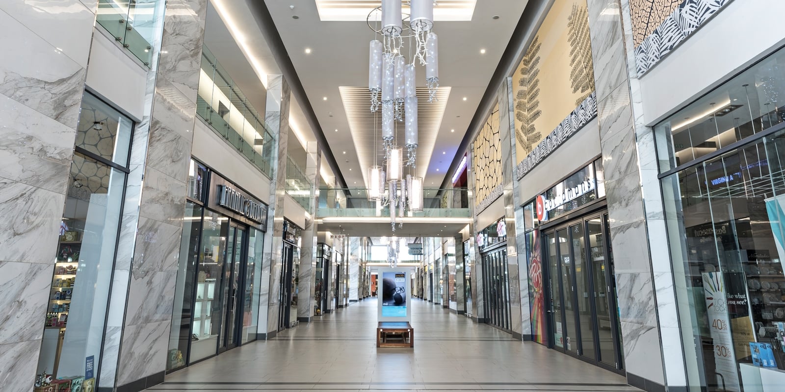 Dainfern Mall | Inspirație Hol Modern