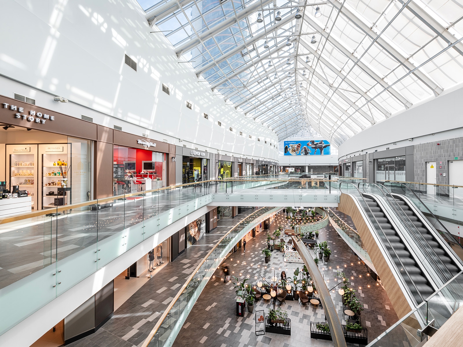 Europa Shopping Center | Inspirație Hol Modern