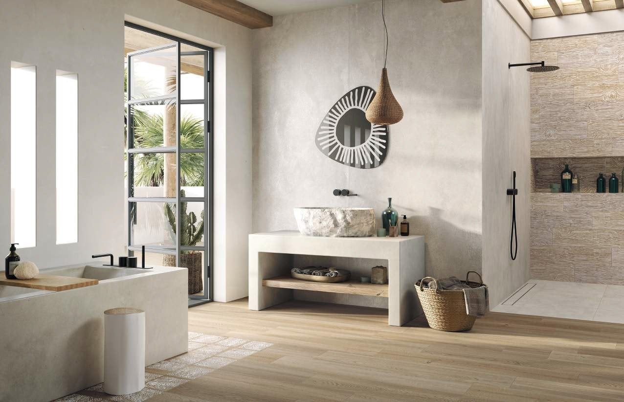 Baie mediteraneană cu accente naturale | Inspirație Baie Rustic