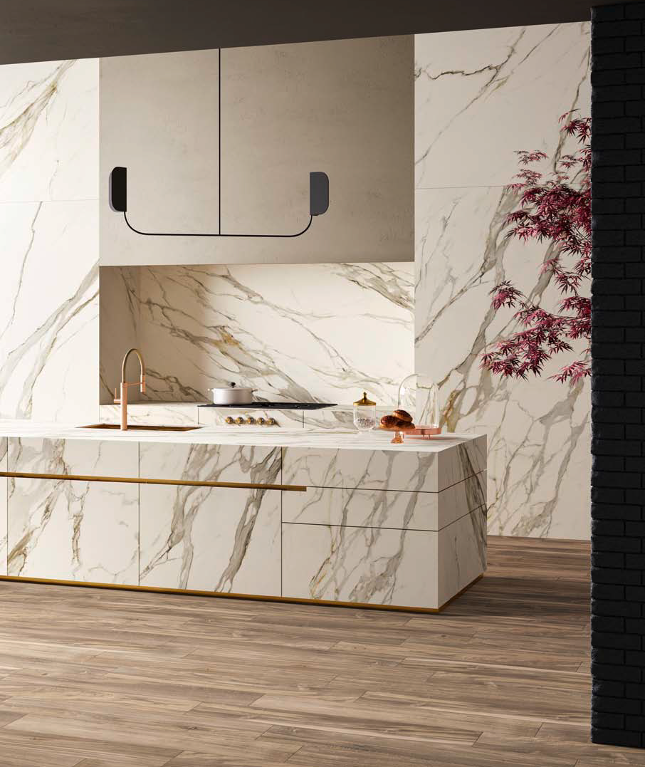 Bucătărie opulentă, în marmură aurie | Inspirație Baie Modern