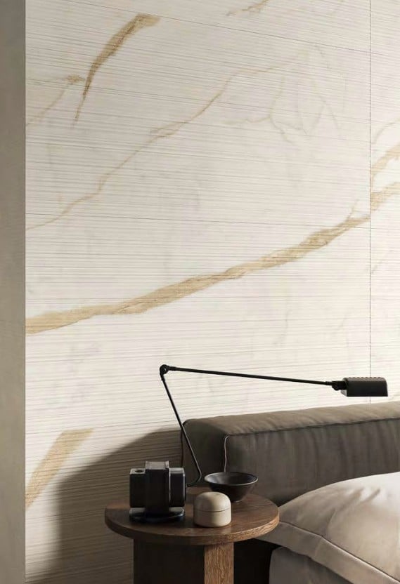 Dormitor cu accente de marmură caldă | Inspirație Dormitor Modern