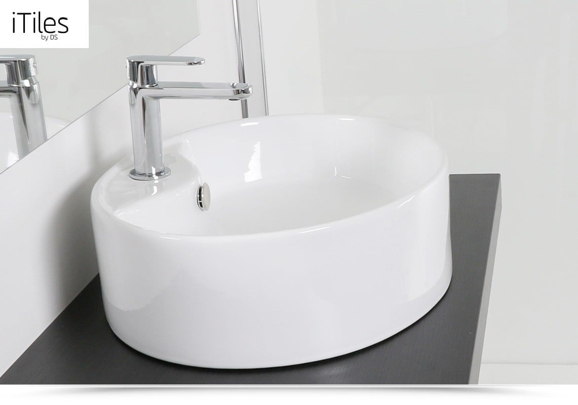 Baie minimalistă în alb și negru | Inspirație Baie Modern